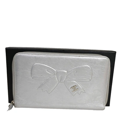 Pre-owned Chanel Zip Around Wallet Silver Leather Wallet  ()