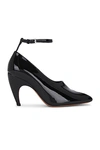Alaïa Shark Pump In Noir
