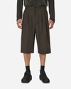 AMOMENTO TWO TUCK WIDE SHORTS CHARCOAL