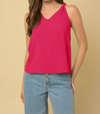 GILLI NEVER A DULL MOMENT KNOT TOP IN HOT PINK