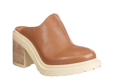 Otbt Rise Clog In Camel In Brown