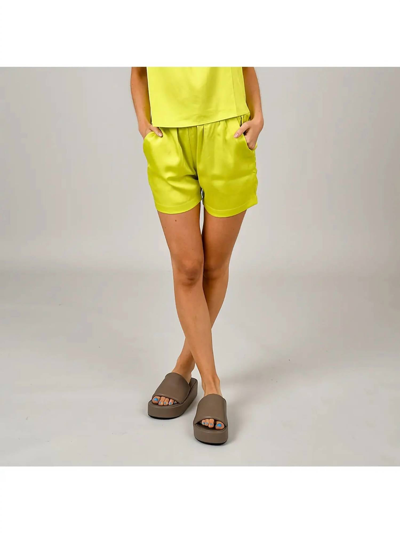 Rd Style Patti Pull-on Short W/ Slant Pocket In Sunny Lime In Multi