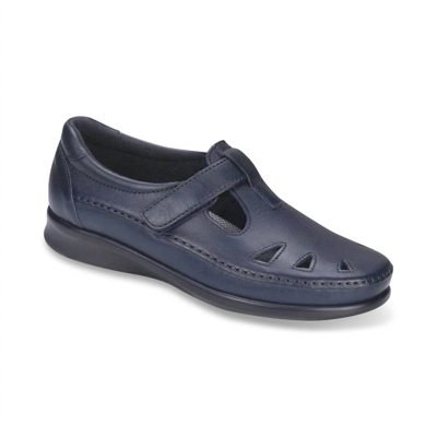 Sas Women's Roamer Slip On Loafer - Narrow In Navy In Blue