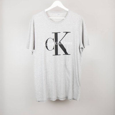 Calvin Klein Icon Logo Graphic T-shirt In Heather Grey