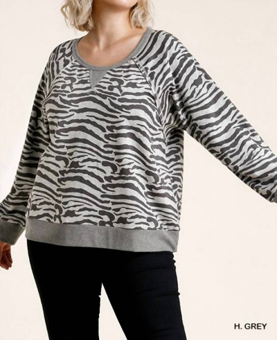 Umgee French Terry Zebra Plus Sweat Shirt In Heather Grey