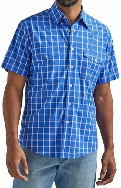 Wrangler Men's Wrinkle Resist Short Sleeve Western Snap Shirt In Blue Plaid