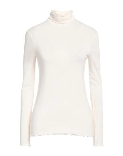 Eleventy Woman T-shirt Cream Size L Cotton In White