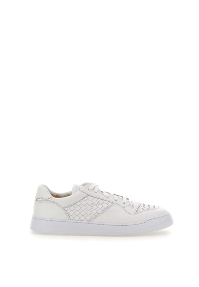 Doucal's Manila Leather Trainers In White