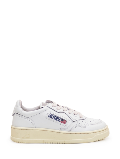 Autry Kids' Medalist Low Sneaker In White