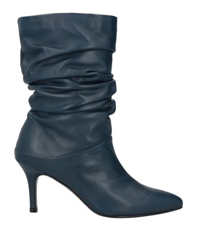 Stuart Weitzman Woman Ankle Boots Navy Blue Size 7.5 Leather