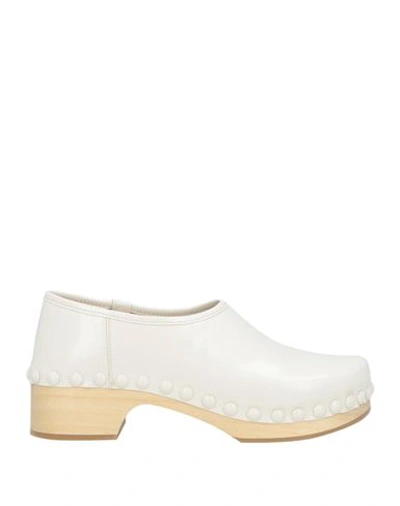 Chloé Woman Mules & Clogs Ivory Size 8 Leather In White