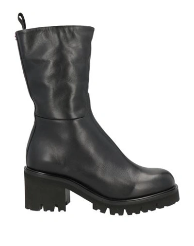 Halmanera Woman Ankle Boots Black Size 7 Leather