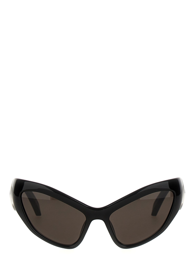 Balenciaga Hamptons Cat Sunglasses In Black