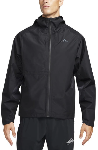 Nike Trail Cosmic Peaks Gore-tex® Infinium™ Water Resistant Packable Jacket In Black