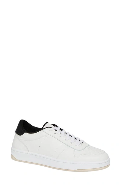 Paige Remy Sneaker In White