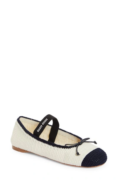 Miu Miu Ballerina In White And Black Crochet Knit Women In Avorio Nero