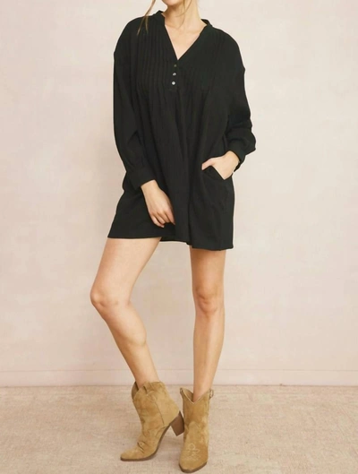 ENTRO SOLID TEXTURED LONG SLEEVE DRESS IN BLACK