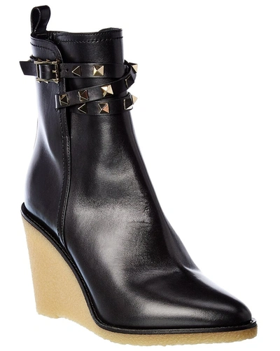 Valentino Garavani Rockstud 90 Leather Bootie In Black