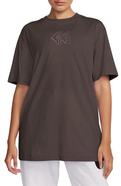 Nike Oversize Embroidered T-shirt In Brown