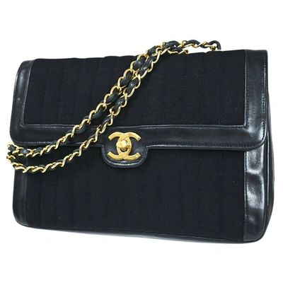 Pre-owned Chanel Matelassé Black Canvas Shoulder Bag ()
