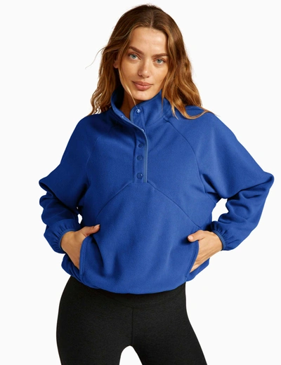 Beyond Yoga Tranquility Pullover In Blue