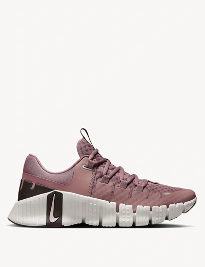 Nike Women's Free Metcon 5 Training Sneakers From Finish Line In Smokey Mauve/platinum Violet/light Bone/velvet Brown