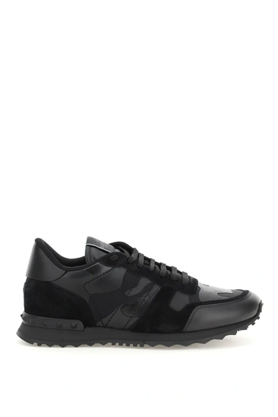 Valentino Garavani Camouflage Rockrunner Sneakers In Black