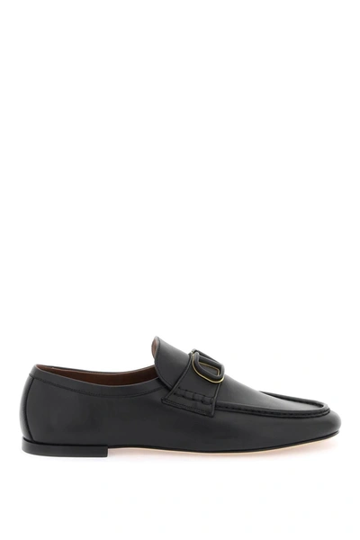 Valentino Garavani Vlogo Signature 皮质乐福鞋 In Black