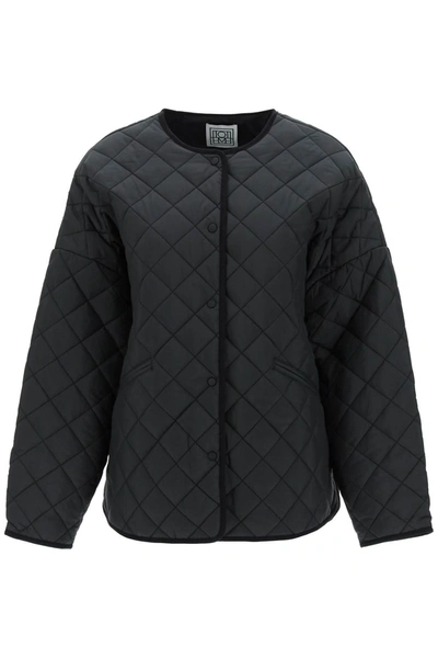 Totême Oversized Quilted Buttoned Jacket In Black