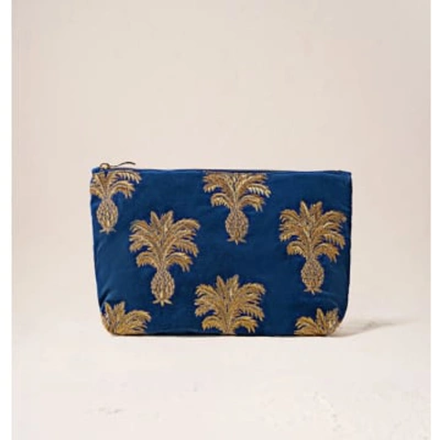 Elizabeth Scarlett Pineapple Everyday Pouch In Blue