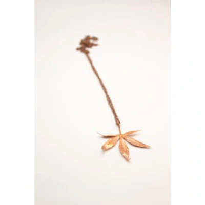 Galasia Maple Leaf Pendant In Gold