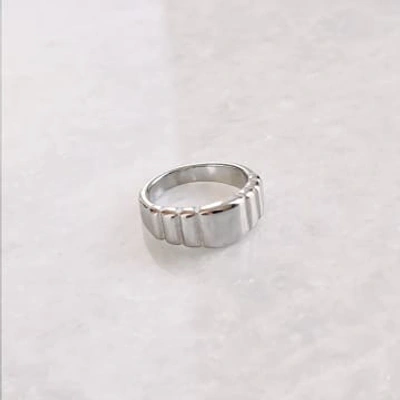 Golden Ivy Tess Stainless Steel Ring Silver In Metallic