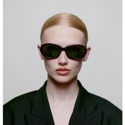 A.kjaerbede Anma Sunglasses Demi Tortoise In Black