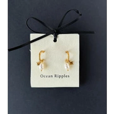 Ocean Ripples Pearl Gold Star 18e6 Earrings