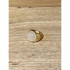 ENVY ELASTICATED GOLD RING WITH CREAM STONE