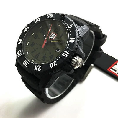 Pre-owned Luminox Men's  Carbon Seal 46mm Diver's 300m Watch 3813