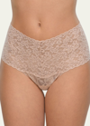 Hanky Panky Retro Signature Lace Thong In Chai