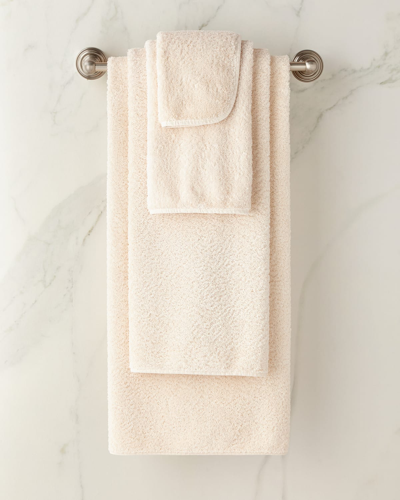 Graccioza Egoist Bath Towel In Neutral