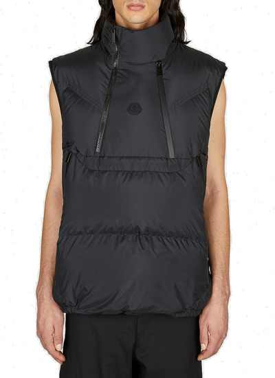 Moncler Aire Down Gilet In Black
