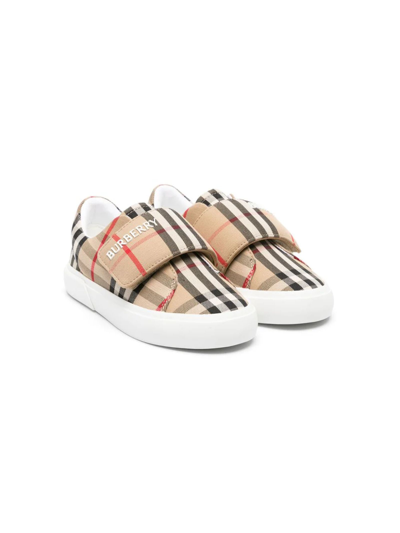 Burberry Boys Beige Kids James Logo-print Checked Canvas Low-top Trainers 5-9 Years In White