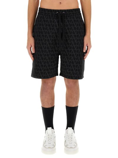 Valentino Bermuda Shorts With "toile Iconographe" Print In Black