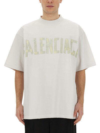 Balenciaga T-shirt With Logo In Grey
