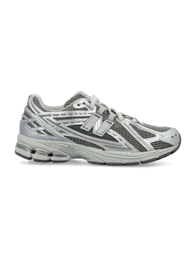 New Balance 1906 Low Top Sneakers In Silver Silver