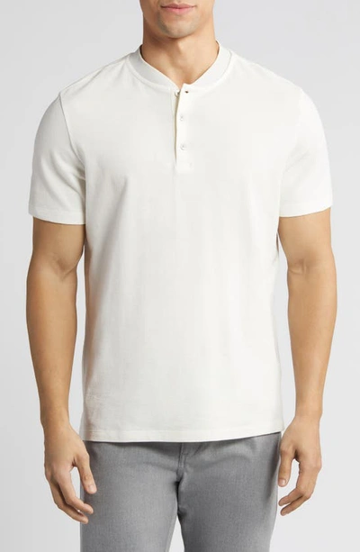 Robert Barakett Camus Short Sleeve Henley In Offwhite