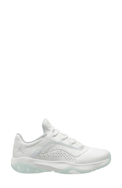 Jordan Women's Air  11 Cmft Low Shoes In White