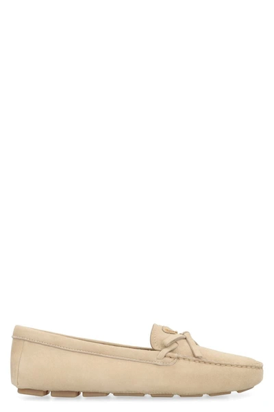 Prada Suede Bow Driver Loafers In Beige