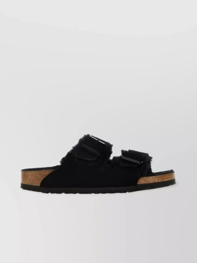 Birkenstock Open Toe Flat Sandals With Fur Texture And Contrast In Black