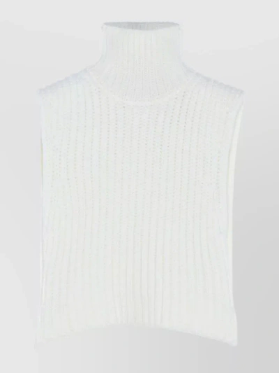 Nina Ricci Rear Slit Chunky Knit Vest In Grey