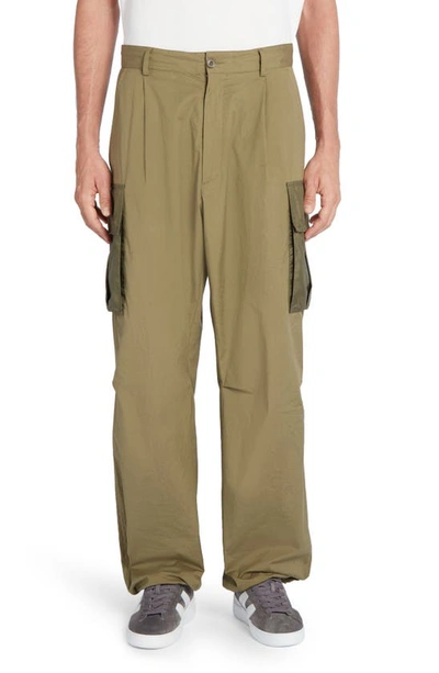 Moncler Contrast Pockets Cargo Trousers In Green