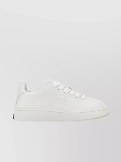 Burberry Round Toe Leather Low-top Sneakers In White